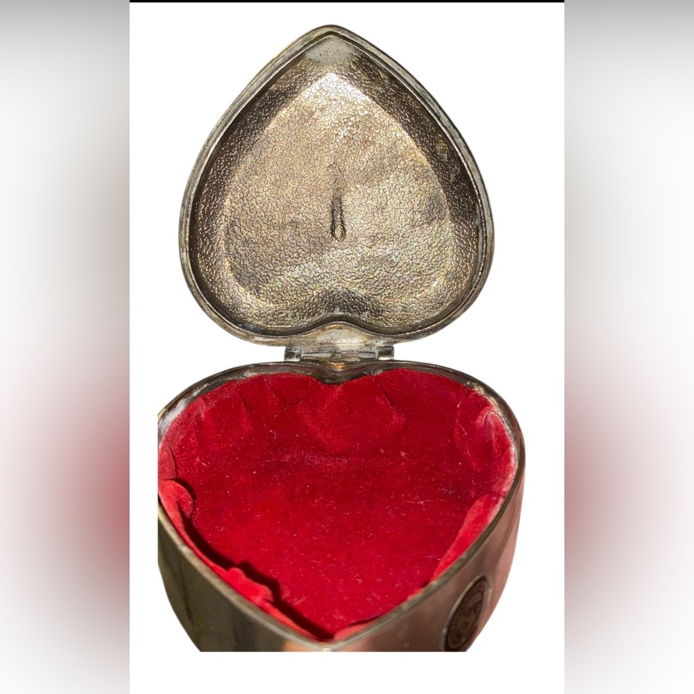 Heart Jewelry Box - Picture 3 of 6
